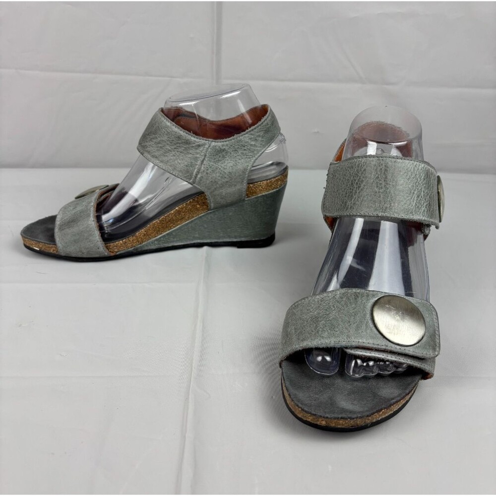 Taos Carousel Leather Wedge Sandals Ankle Strap Women’s  39 / 8 - 8.5 Gray 3209